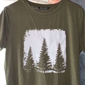 Large shein shirt. New without tags! Never worn!